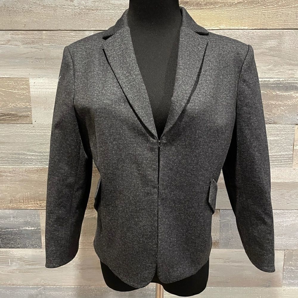 Tommy Hilfiger black ruffle back short blazer 8